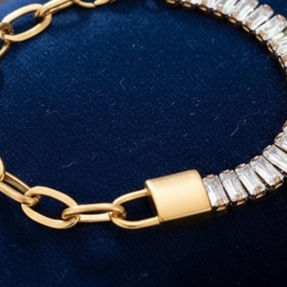 ποΈ 18K Gold Plated Bracelet With Sparkling Zirconia Baguettes & Padlock Design - Picture 10 of 14